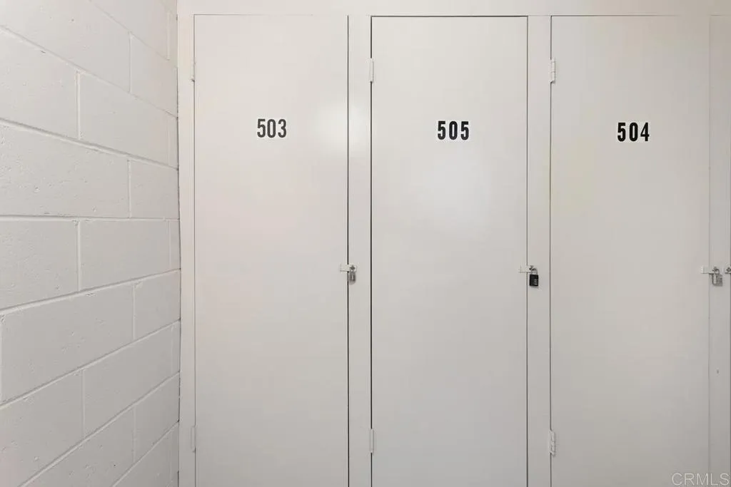 https://cdn.realtyfeed.com/cdn/127/306144169/b6d70b1cedd6d0971d8856c99acd58f0.webp