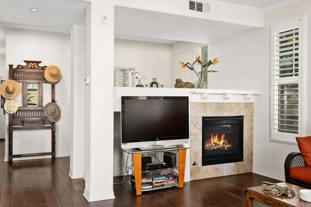 https://cdn.realtyfeed.com/cdn/127/306144487/3d190f493086683aec2c1c617c16cf52.webp
