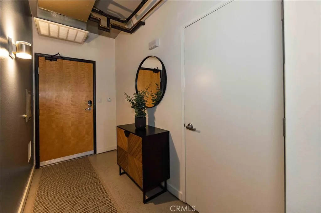 Photo #3: SW24073218 Listing 