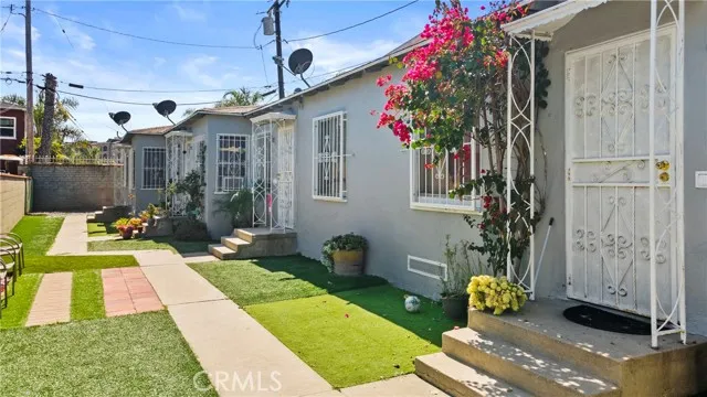 $750,000+
