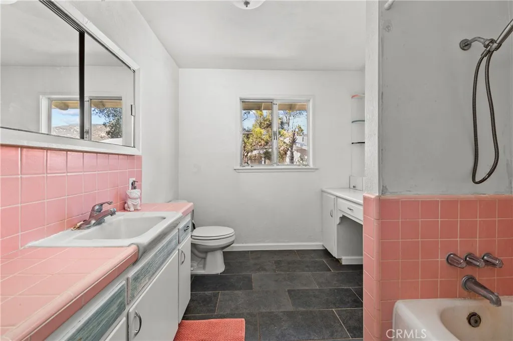 https://cdn.realtyfeed.com/cdn/127/306146845/2b5ec1404681e1efc5d19015a428b58c.webp