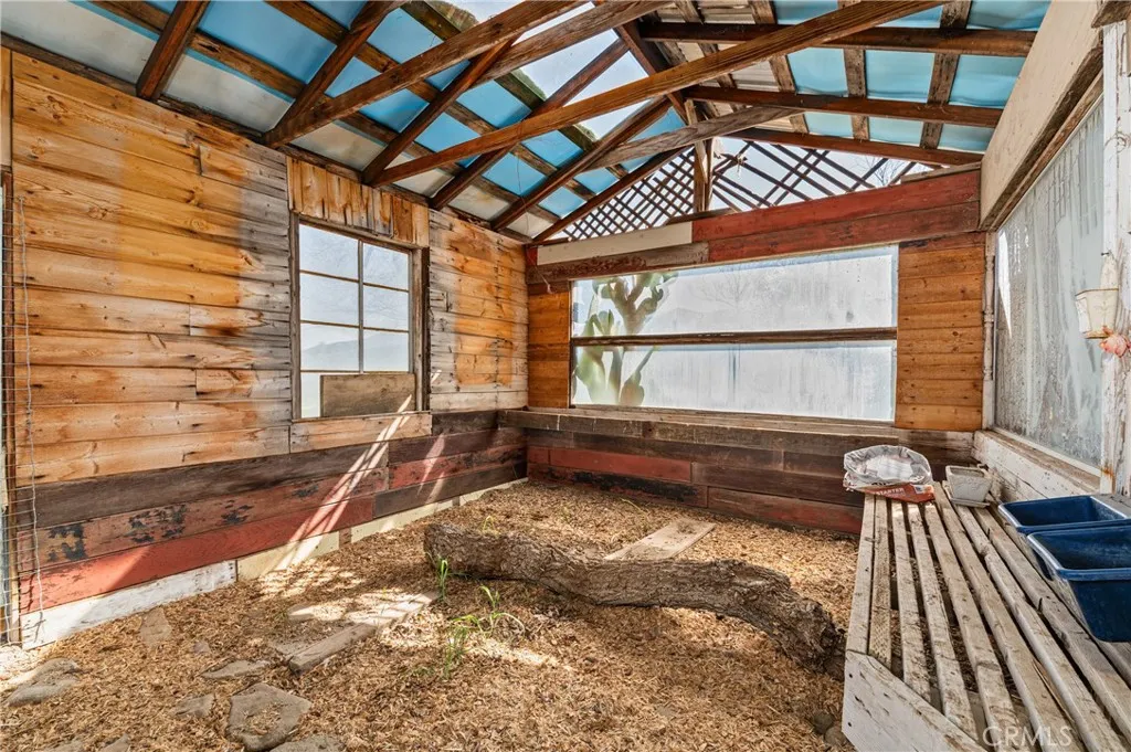 https://cdn.realtyfeed.com/cdn/127/306146845/36ec046d49820ae2bc0bb370bedec32c.webp