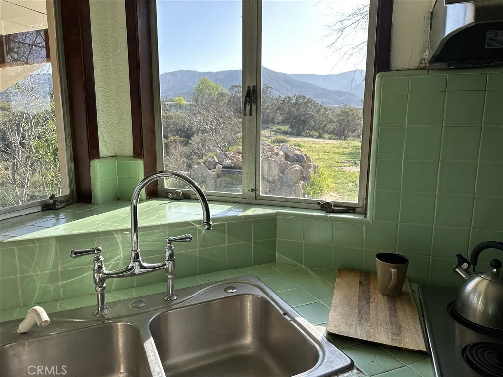 https://cdn.realtyfeed.com/cdn/127/306146845/84e0e2e67305615d41d0bf302a7343d0.webp