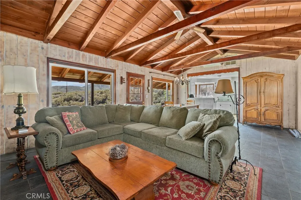 https://cdn.realtyfeed.com/cdn/127/306146845/980604906779fb3e38bc9b823084234e.webp