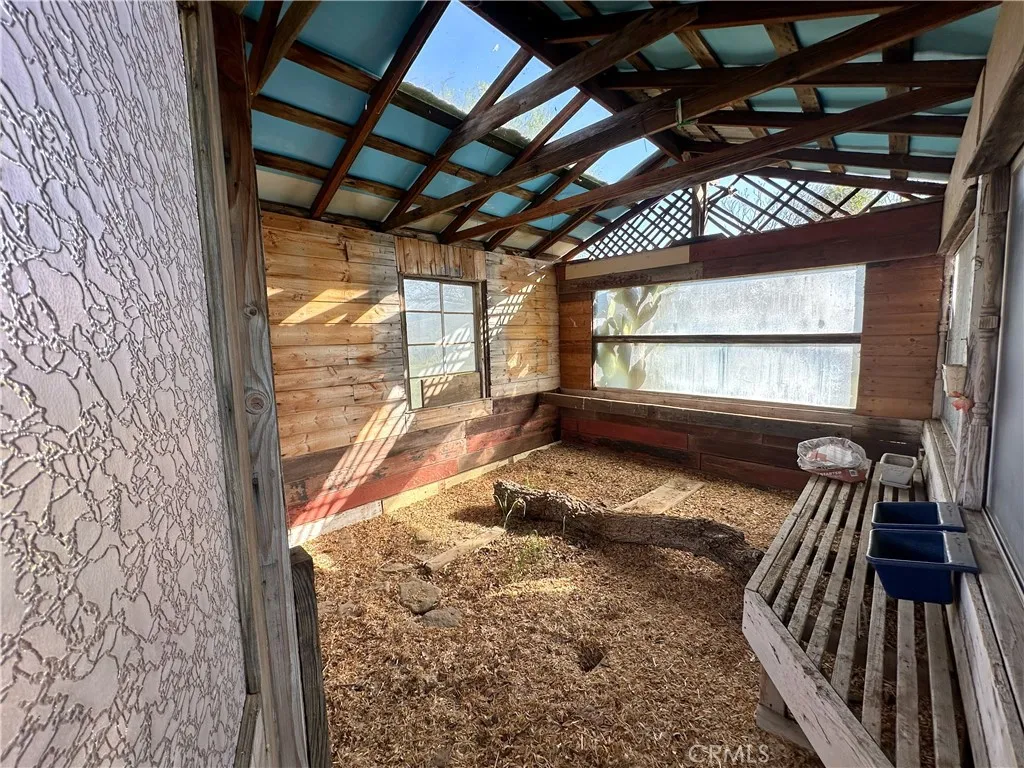 https://cdn.realtyfeed.com/cdn/127/306146845/e5bc29bf6d9fd997f6cc6f5262e95ebe.webp