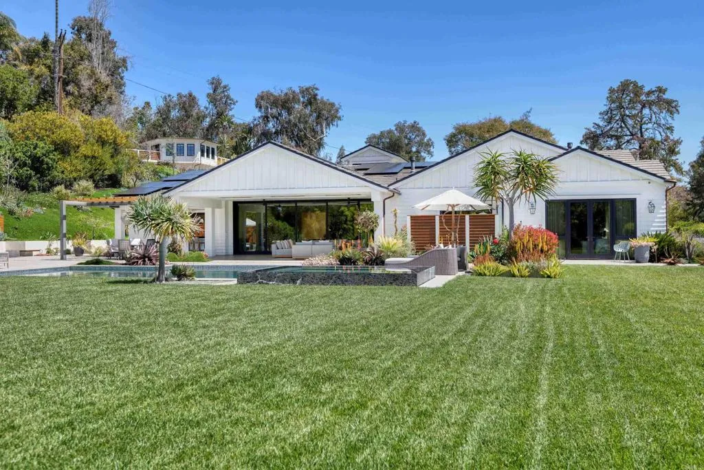 https://cdn.realtyfeed.com/cdn/127/306146961/091e81c067df911406b42f193572148c.webp