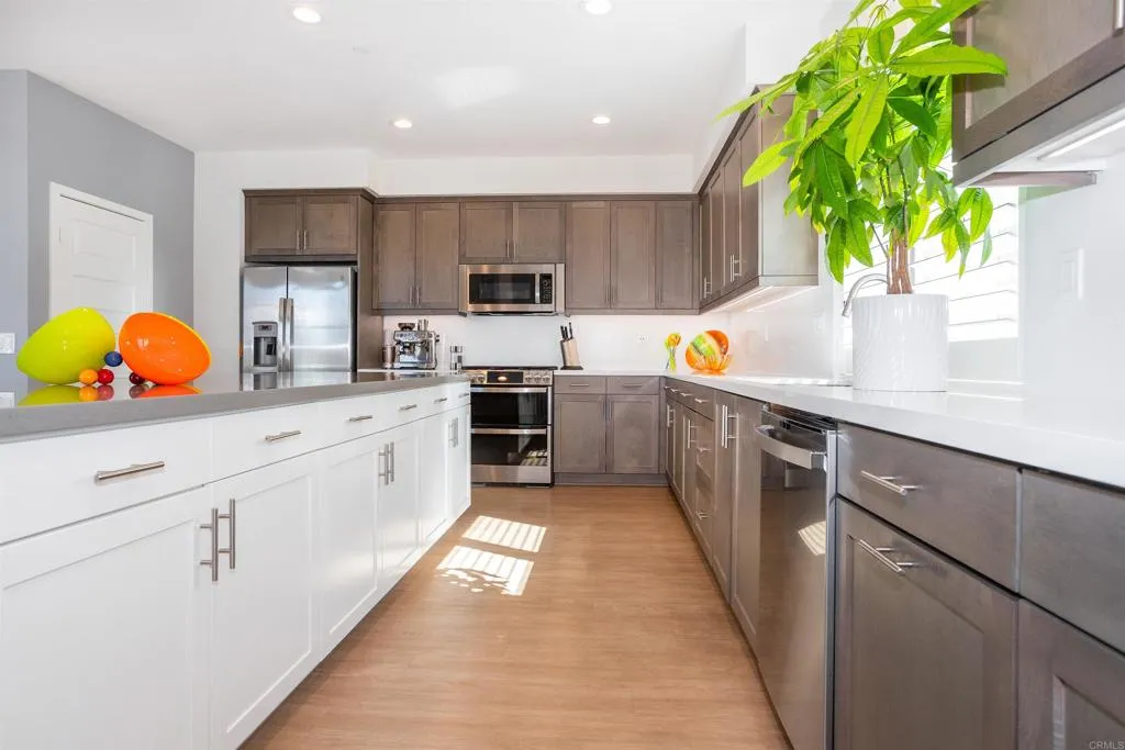 https://cdn.realtyfeed.com/cdn/127/306147861/1005f693e10527f4e6ef167fa3394278.webp