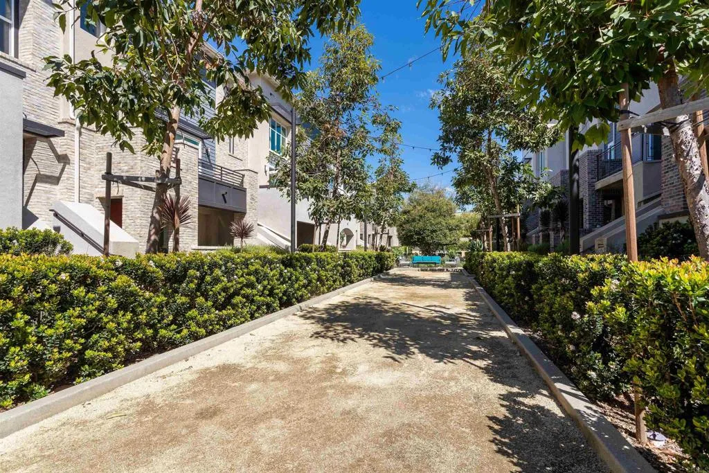 https://cdn.realtyfeed.com/cdn/127/306147861/64f6d894ee3b61f8317047fdc668dd09.webp