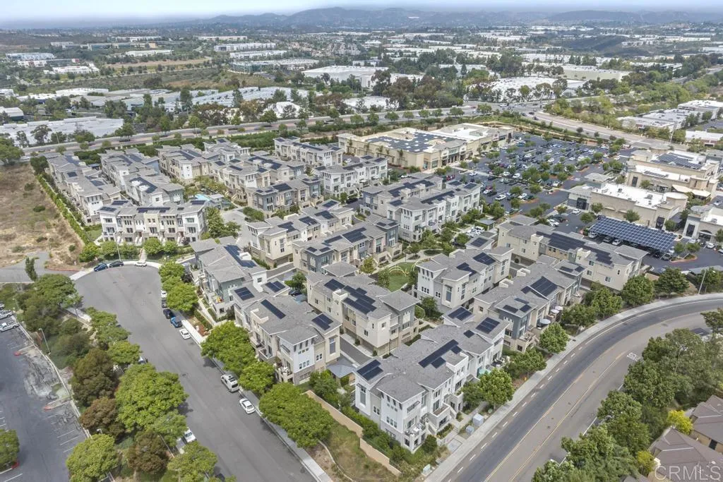 https://cdn.realtyfeed.com/cdn/127/306147861/71d818d1dad2e57755bd90144d6a8938.webp