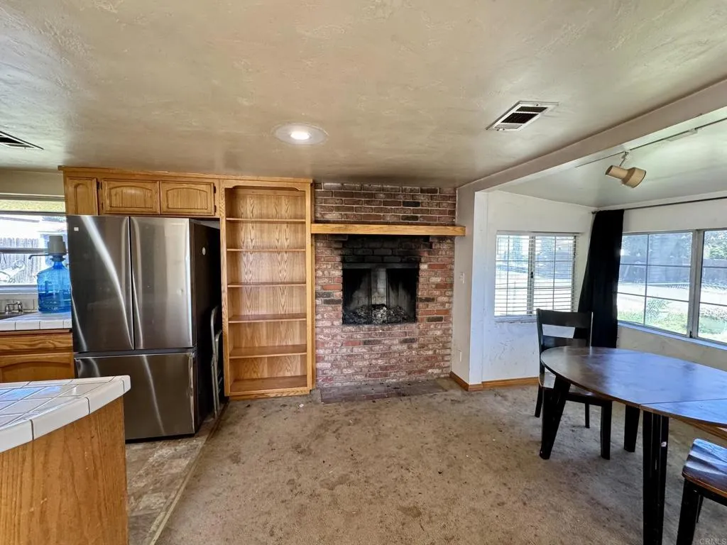 https://cdn.realtyfeed.com/cdn/127/306148450/2a9556b8a6c28891d13211eeb664ed60.webp