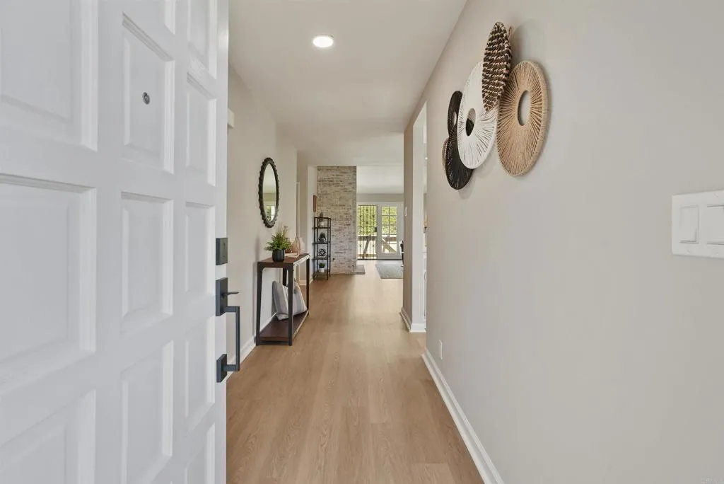 Photo #5: NDP2403301 Listing 