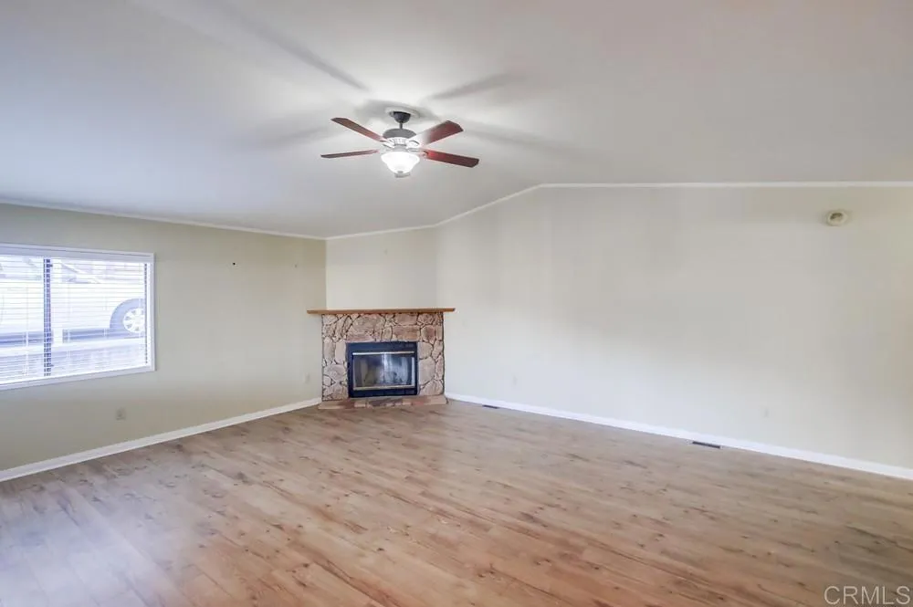 https://cdn.realtyfeed.com/cdn/127/306152259/20f4427905b0a8e22f3dabc8441004cc.webp