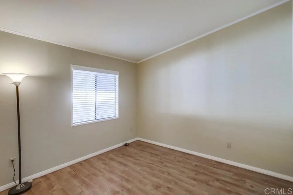 https://cdn.realtyfeed.com/cdn/127/306152259/57a4279900080d754296582f46e9f8a8.webp