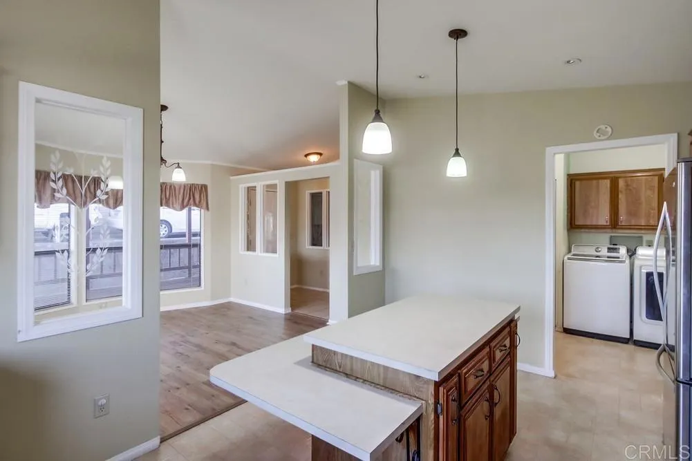 https://cdn.realtyfeed.com/cdn/127/306152259/e0348014ac3921d7963f198f118c9964.webp