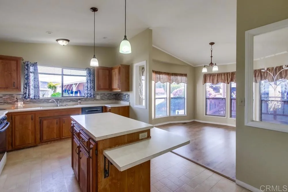 https://cdn.realtyfeed.com/cdn/127/306152259/fd2b6886c0db84941e796402b6cdb64c.webp