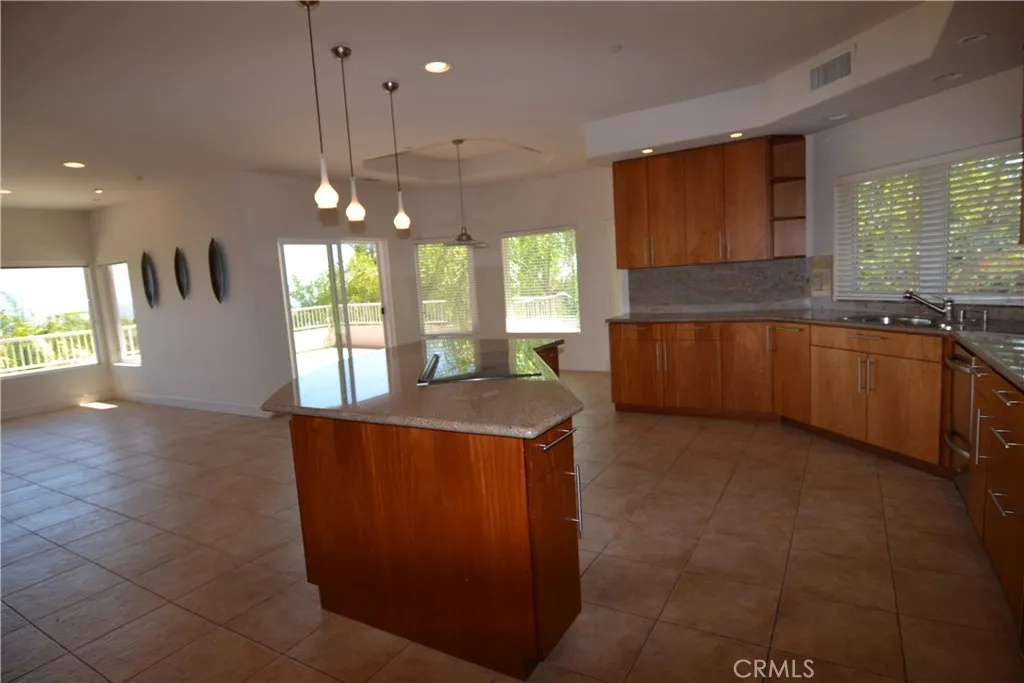 https://cdn.realtyfeed.com/cdn/127/306152948/362cfce453ade03f600c26d66292a308.webp