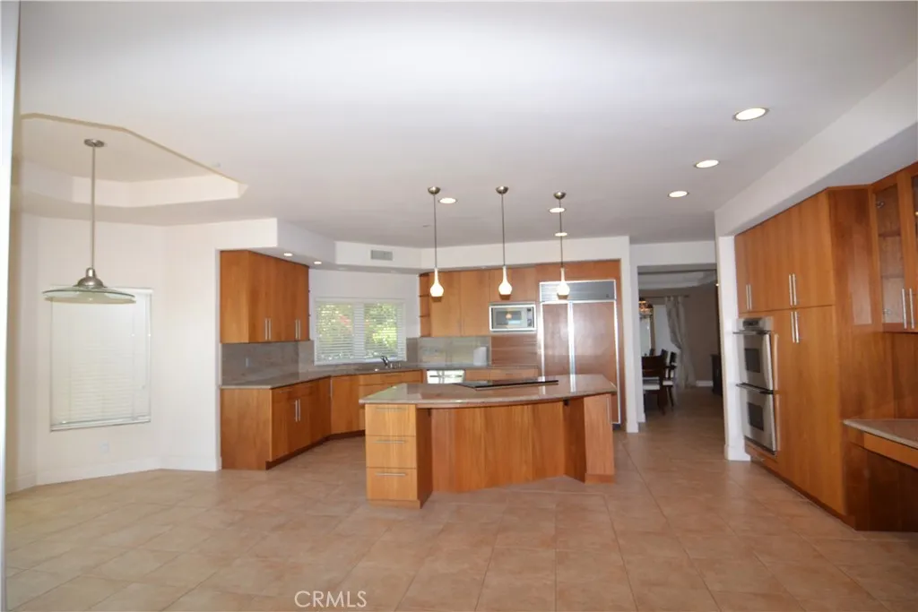 https://cdn.realtyfeed.com/cdn/127/306152948/6d51b4b3fbfb16fa6254b4ff68d29502.webp