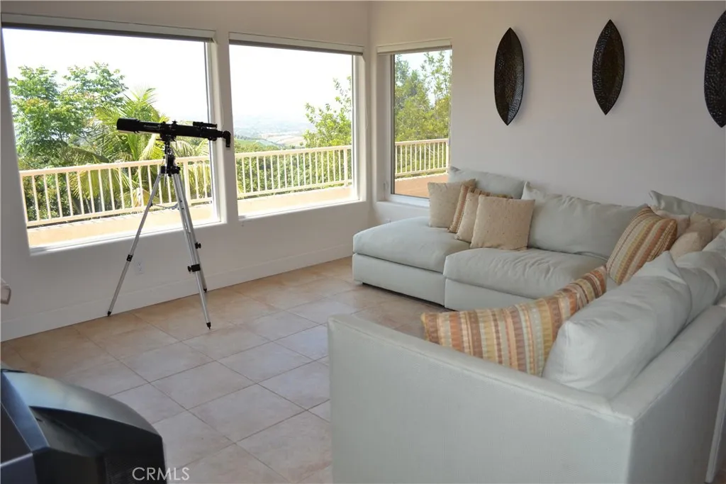 https://cdn.realtyfeed.com/cdn/127/306152948/8ed584a0115c43db1c21c6c228e54ce5.webp