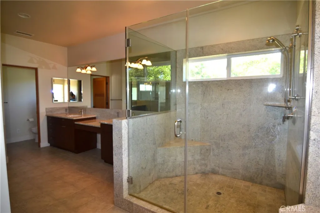 https://cdn.realtyfeed.com/cdn/127/306152948/973b3e1735e80c1acd17bcdb45d8ac6d.webp