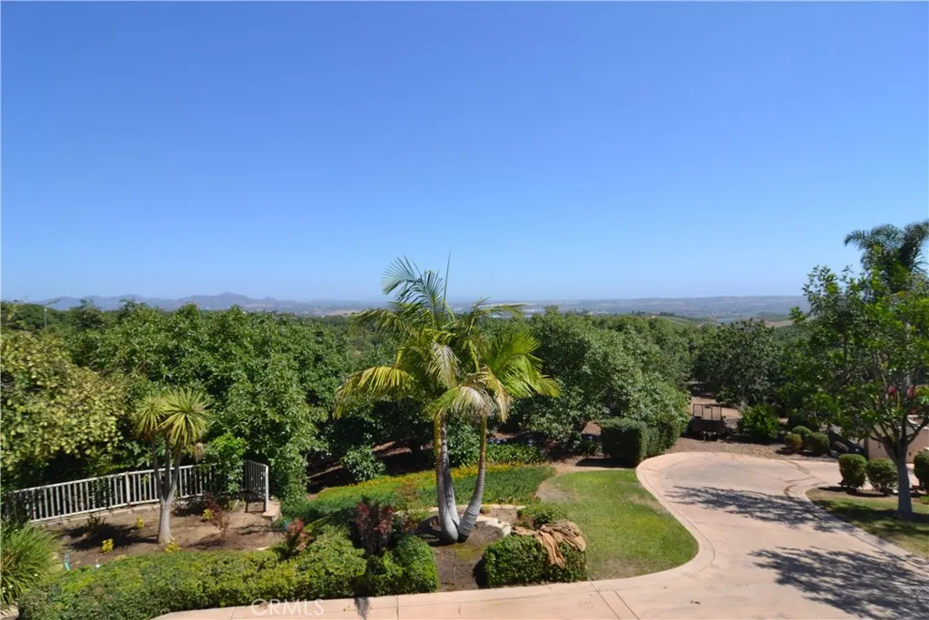 https://cdn.realtyfeed.com/cdn/127/306152948/b0a10d30774c4b9578493e23fff2f800.webp