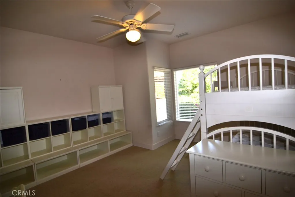 https://cdn.realtyfeed.com/cdn/127/306152948/b3a3cccee9a8a74b6bb8afd9991946ab.webp