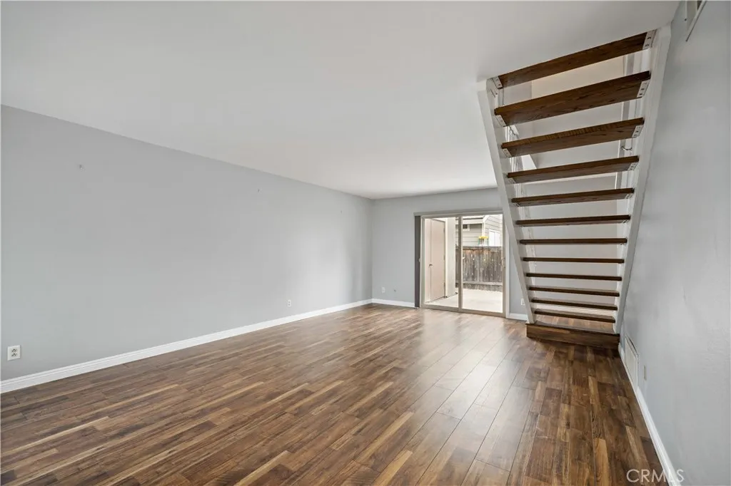 https://cdn.realtyfeed.com/cdn/127/306155235/6db1a2dcf8bbd00fd310b4f4511623cf.webp