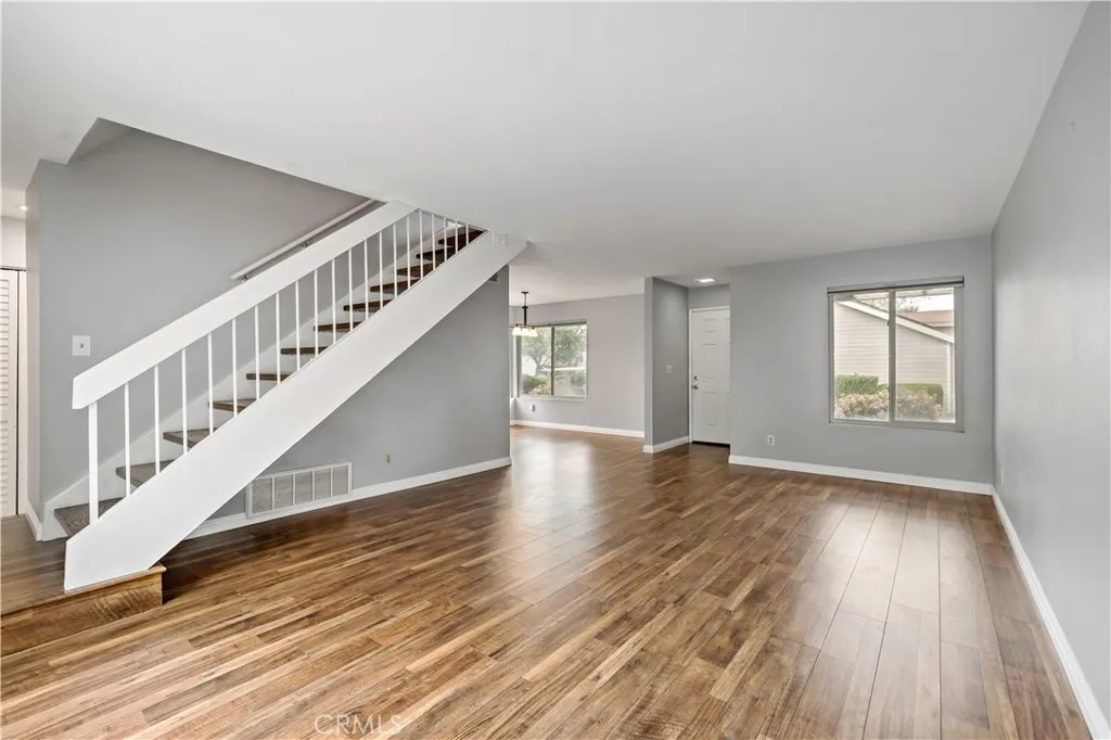 https://cdn.realtyfeed.com/cdn/127/306155235/d602b0fc81ebc55569c46ba6e5a9d407.webp