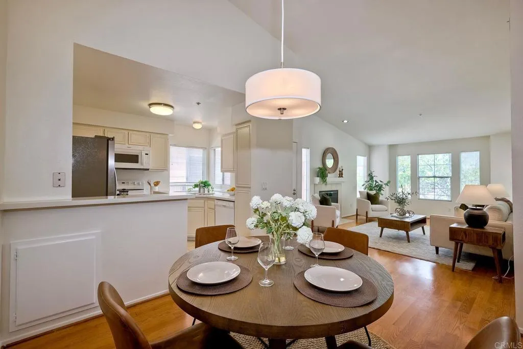 Photo #6: NDP2403536 Listing 