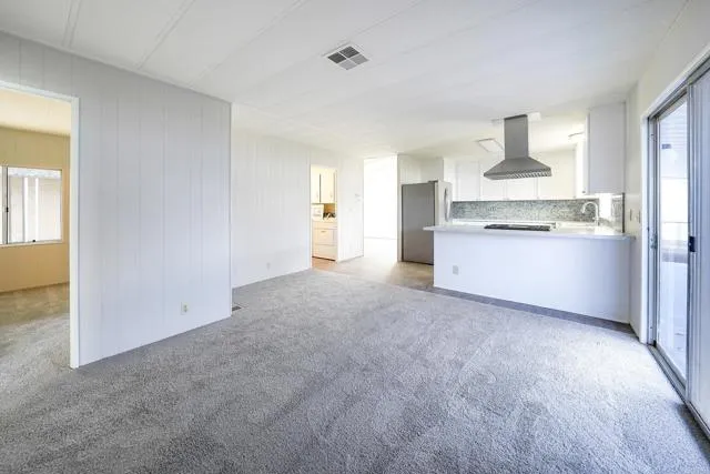 https://cdn.realtyfeed.com/cdn/127/306156354/6a80f876f805d81ae602b83298550977.webp