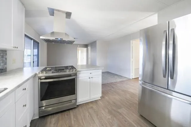 https://cdn.realtyfeed.com/cdn/127/306156354/dd66ab93de8f749d094aa8172b091074.webp
