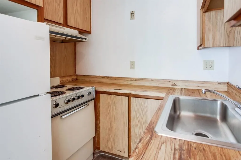 https://cdn.realtyfeed.com/cdn/127/306156374/01772491afe4762b8f981d5a1b0534ea.webp