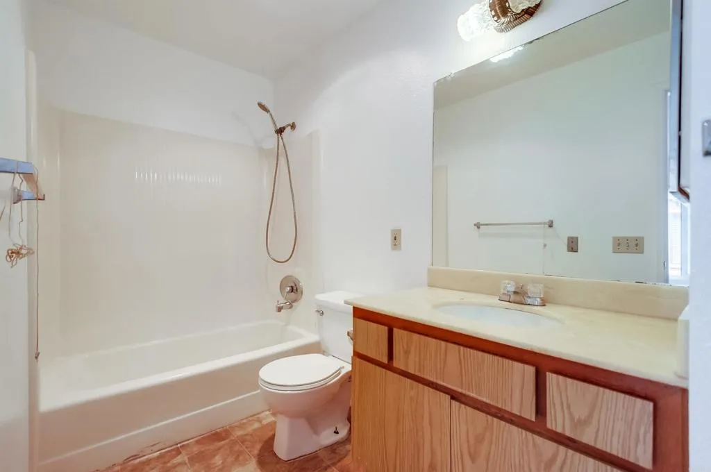https://cdn.realtyfeed.com/cdn/127/306156374/61f6573804e4541675d73ca055d593e8.webp