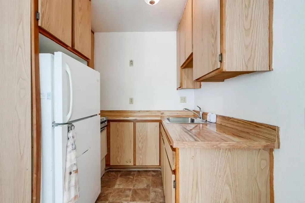 https://cdn.realtyfeed.com/cdn/127/306156374/9d07a86cd2acd1cb7bc4ecea38fd7ba5.webp
