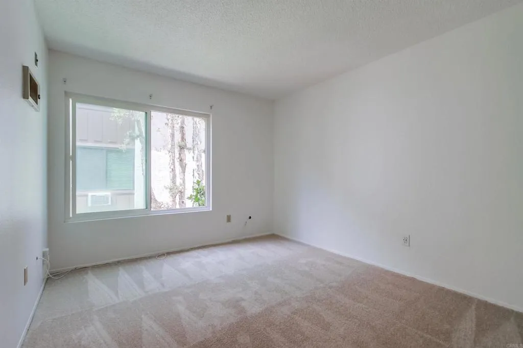 https://cdn.realtyfeed.com/cdn/127/306156374/b810304bf7d70c0432479100c25a4354.webp