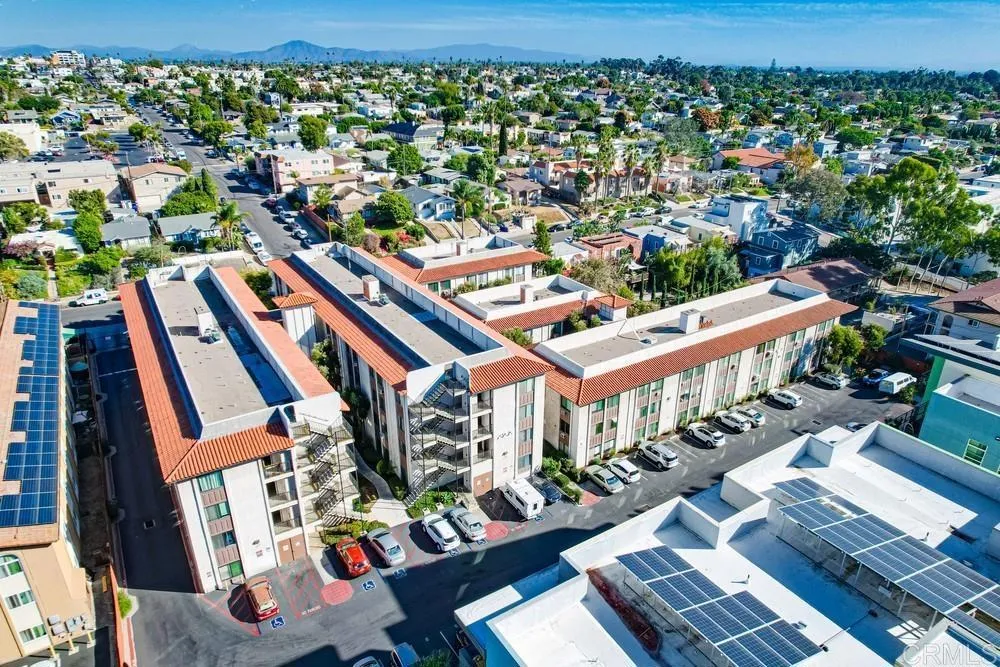 https://cdn.realtyfeed.com/cdn/127/306156374/eab66c3f4e30e8faf4a0a9ab00902464.webp