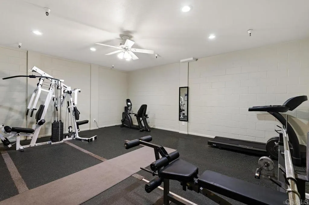 https://cdn.realtyfeed.com/cdn/127/306156374/f1b0dd04638fe606efd1e0362137fc9b.webp