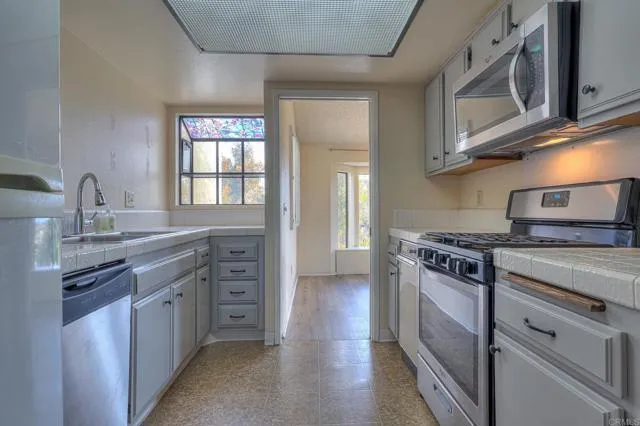 https://cdn.realtyfeed.com/cdn/127/306156445/7878cb8826eaf4b438519246a50d853a.webp