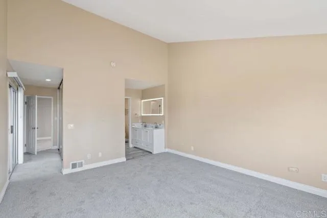 https://cdn.realtyfeed.com/cdn/127/306158443/0b4282c63bbd9a05e4af03cbf8fb73d5.webp