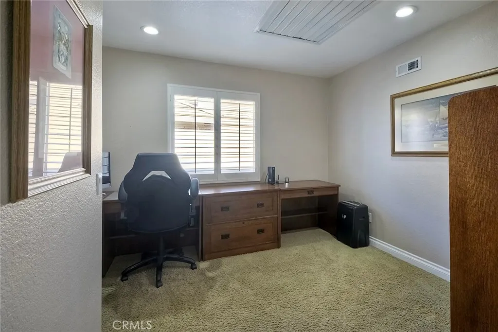 https://cdn.realtyfeed.com/cdn/127/306161828/133f7a41e807618b3ce4b4fdd719f0ea.webp