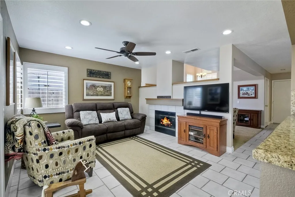 https://cdn.realtyfeed.com/cdn/127/306161828/1b046980227c7cbf2a45213f79f62837.webp