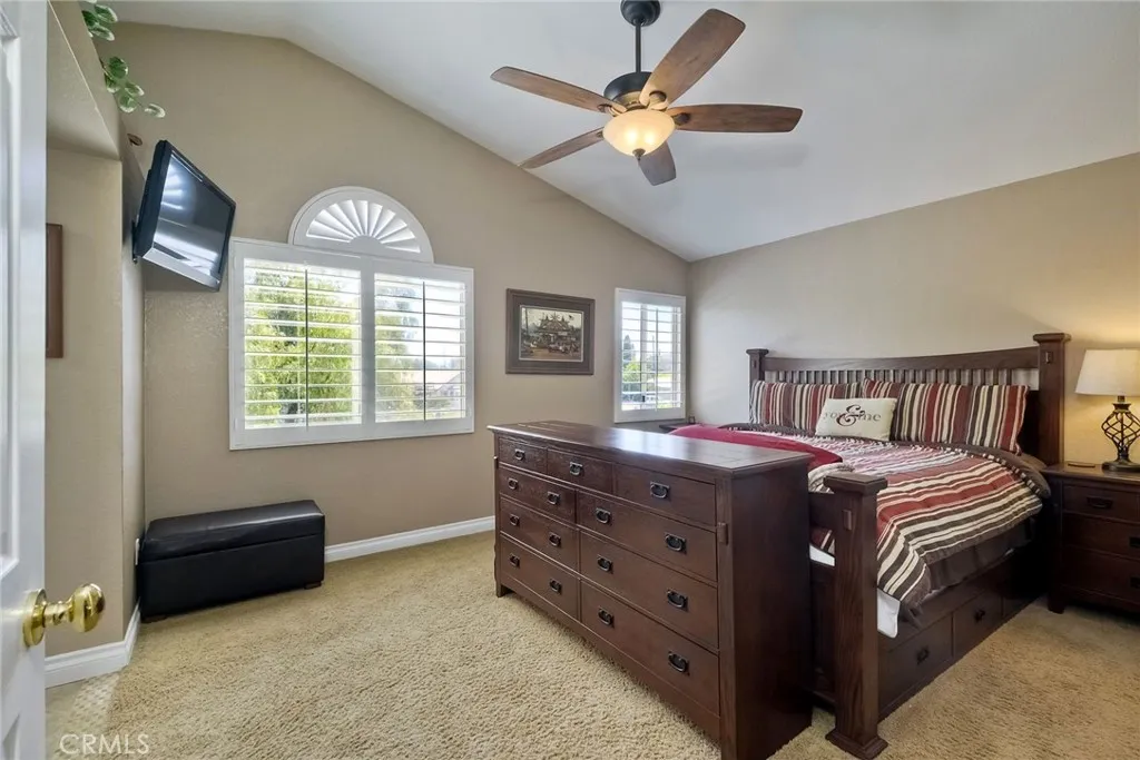https://cdn.realtyfeed.com/cdn/127/306161828/4d43d09b7536ecf067bad7e81fa6515e.webp