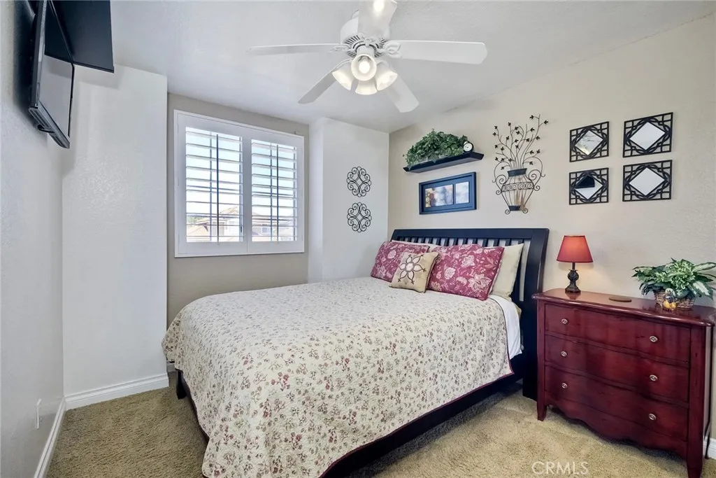 https://cdn.realtyfeed.com/cdn/127/306161828/7ec96c809f4375855b7fde4bc7b615f0.webp