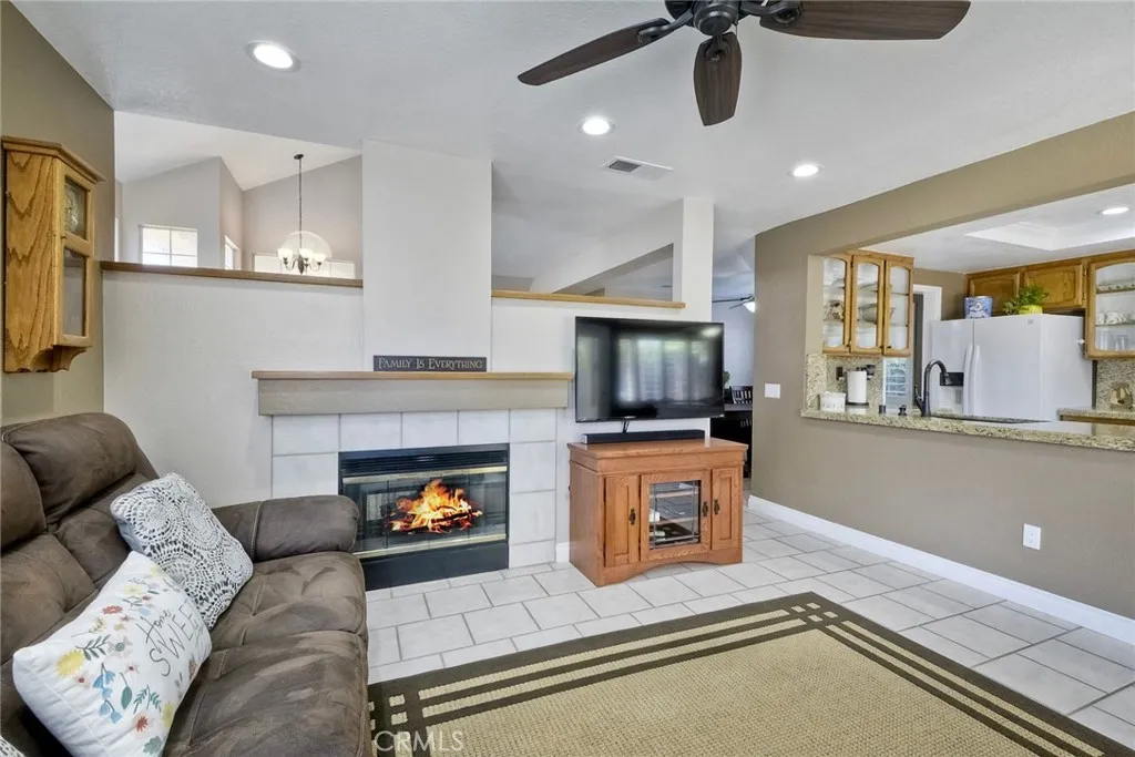 https://cdn.realtyfeed.com/cdn/127/306161828/859e13b5161c70e4144b1fb9203795cc.webp
