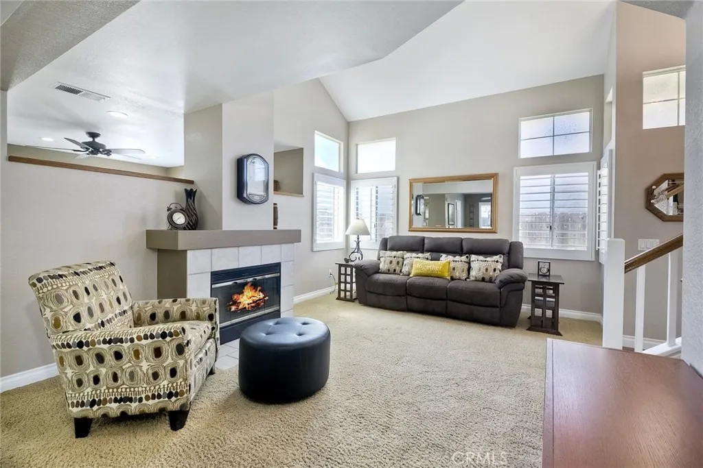https://cdn.realtyfeed.com/cdn/127/306161828/c8556661433cece8b4a8c60181e2b46c.webp