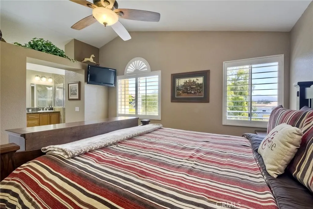 https://cdn.realtyfeed.com/cdn/127/306161828/f106443fb1e52a4b2c64e2e4efd317b4.webp
