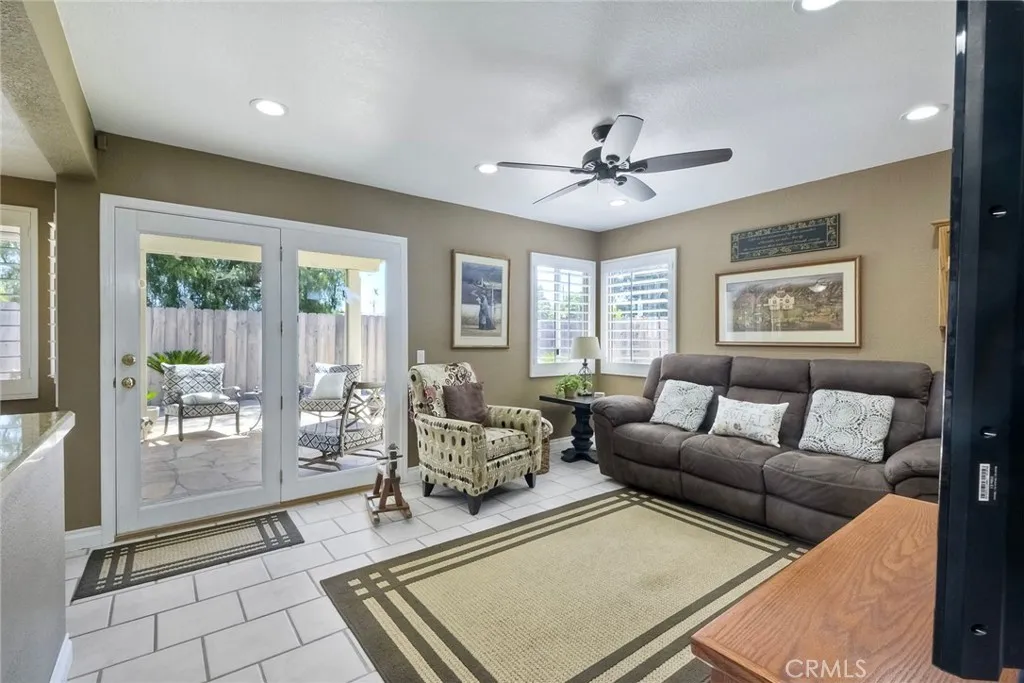 https://cdn.realtyfeed.com/cdn/127/306161828/f30c0835f7723c6d3a7a1889f2a23aab.webp