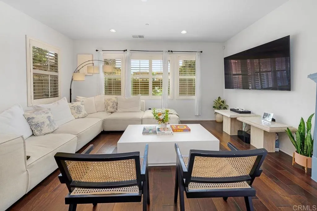 Photo #5: NDP2403786 Listing 