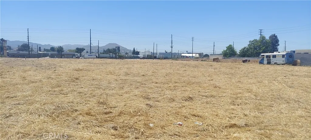 $750,000+