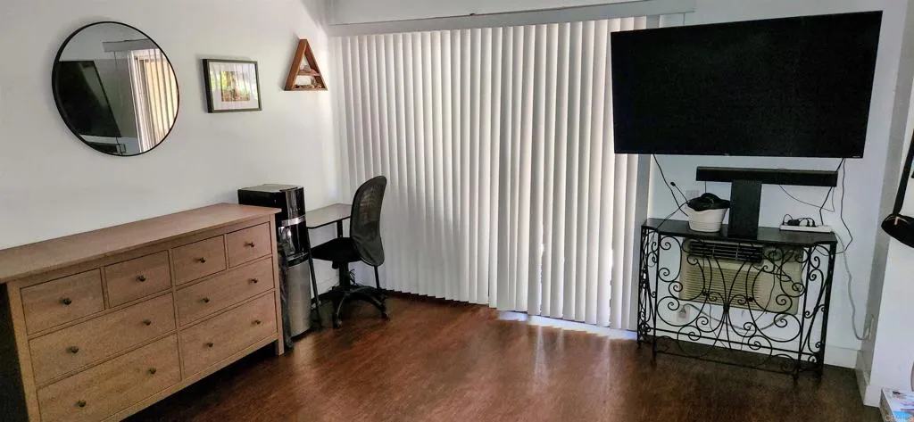 Photo #2: PTP2402611 Listing 
