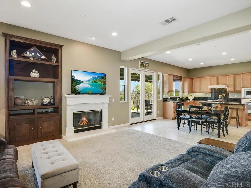 https://cdn.realtyfeed.com/cdn/127/306165749/5d54dda3d8b3726511a327cb154f6134.webp